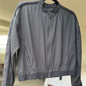 Lululemon black size 6 lightweight jacket